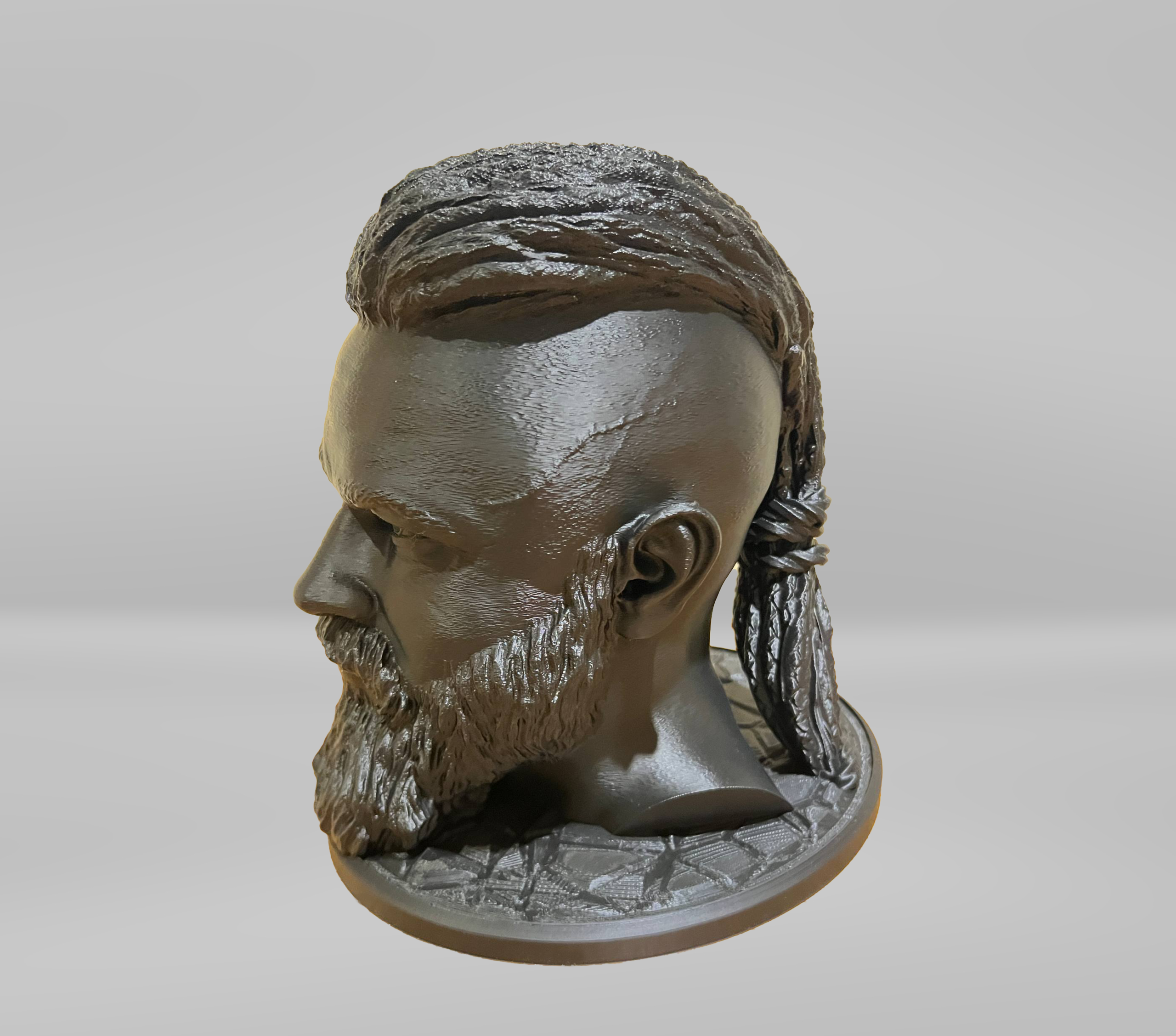 Ausinių stovas "Vikingas" Juodas - Image 3